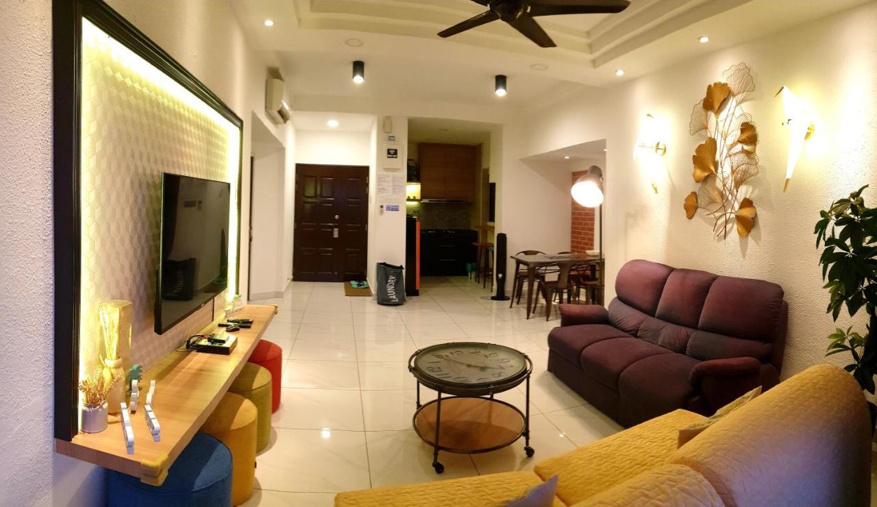 Sri Sayang By Coral Holiday Resort Бату Феринги Екстериор снимка