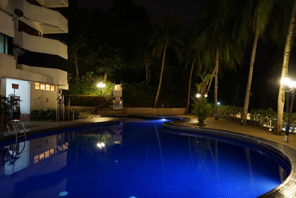 Sri Sayang By Coral Holiday Resort Бату Феринги Екстериор снимка